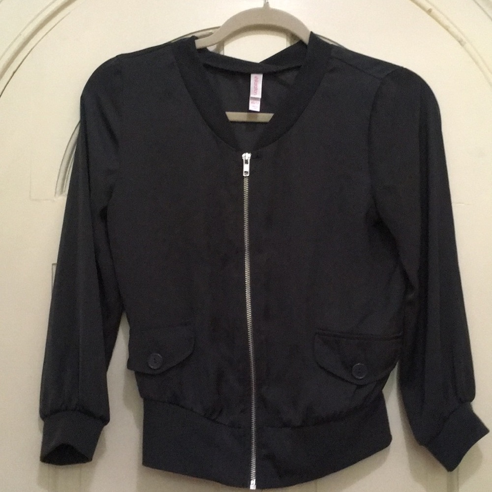 Grey lightweight jacket